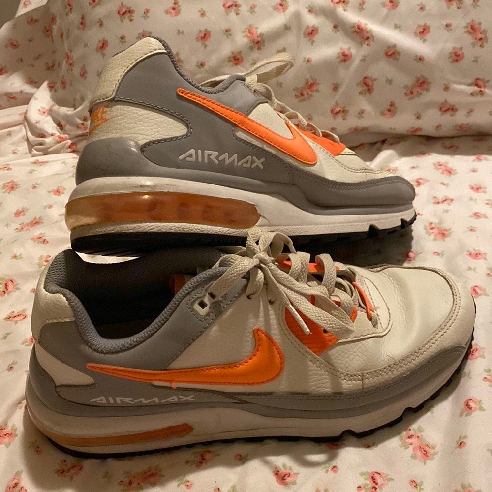 Men’s Nike Air Max White and Orange Size 8.5. Used.